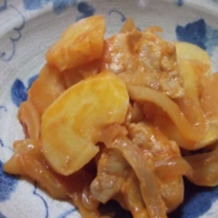 ぶた肉とじゃがいものケチャップ炒め